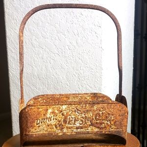 ANTIQUE PEPSI COLA CARRIER
